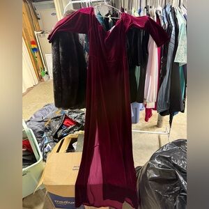 Elegant Burgundy Evening Gown Collectif